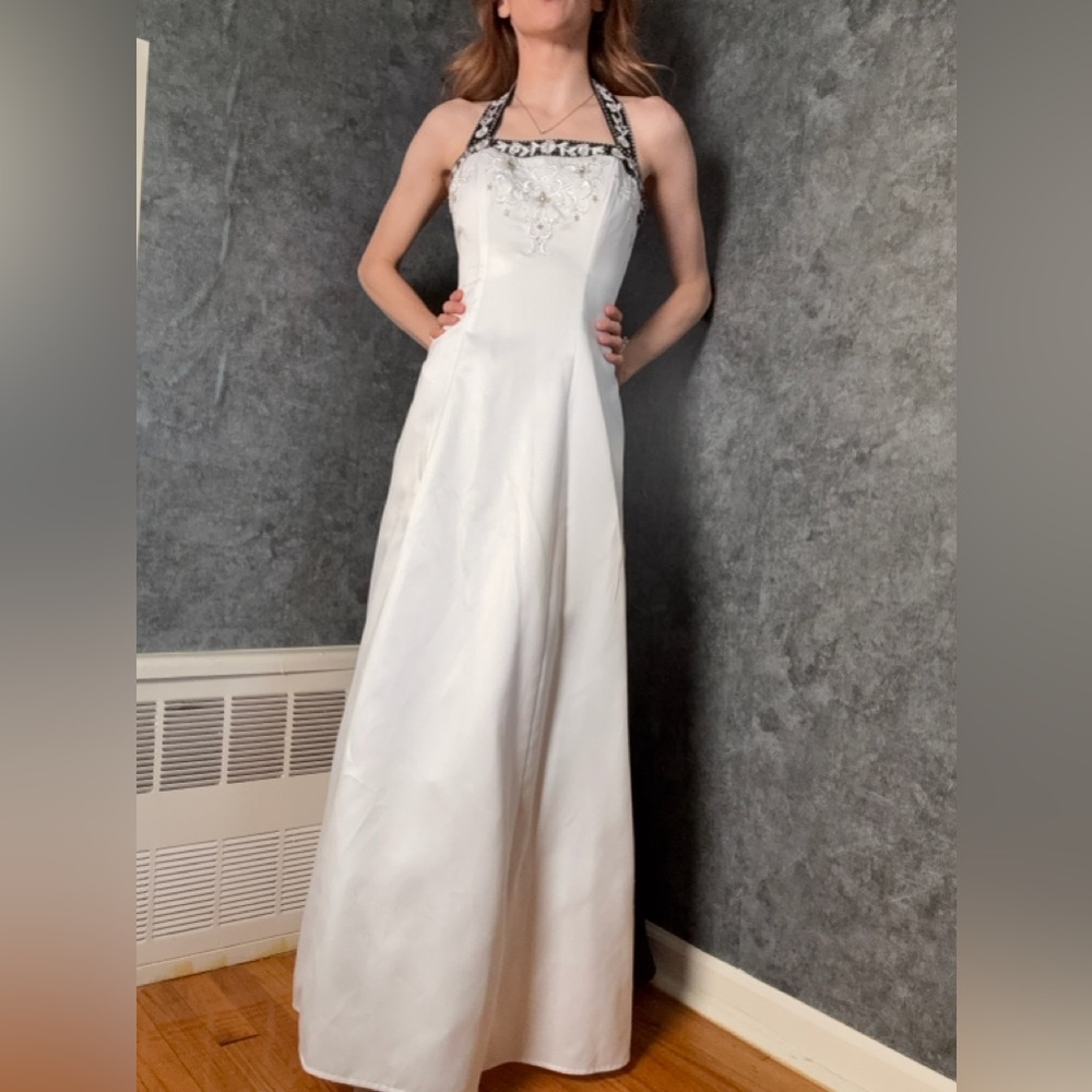 Y2K Gothic Bridal Gown — Ivory & Black Corset Wedding Dress Vintage Early 2000s